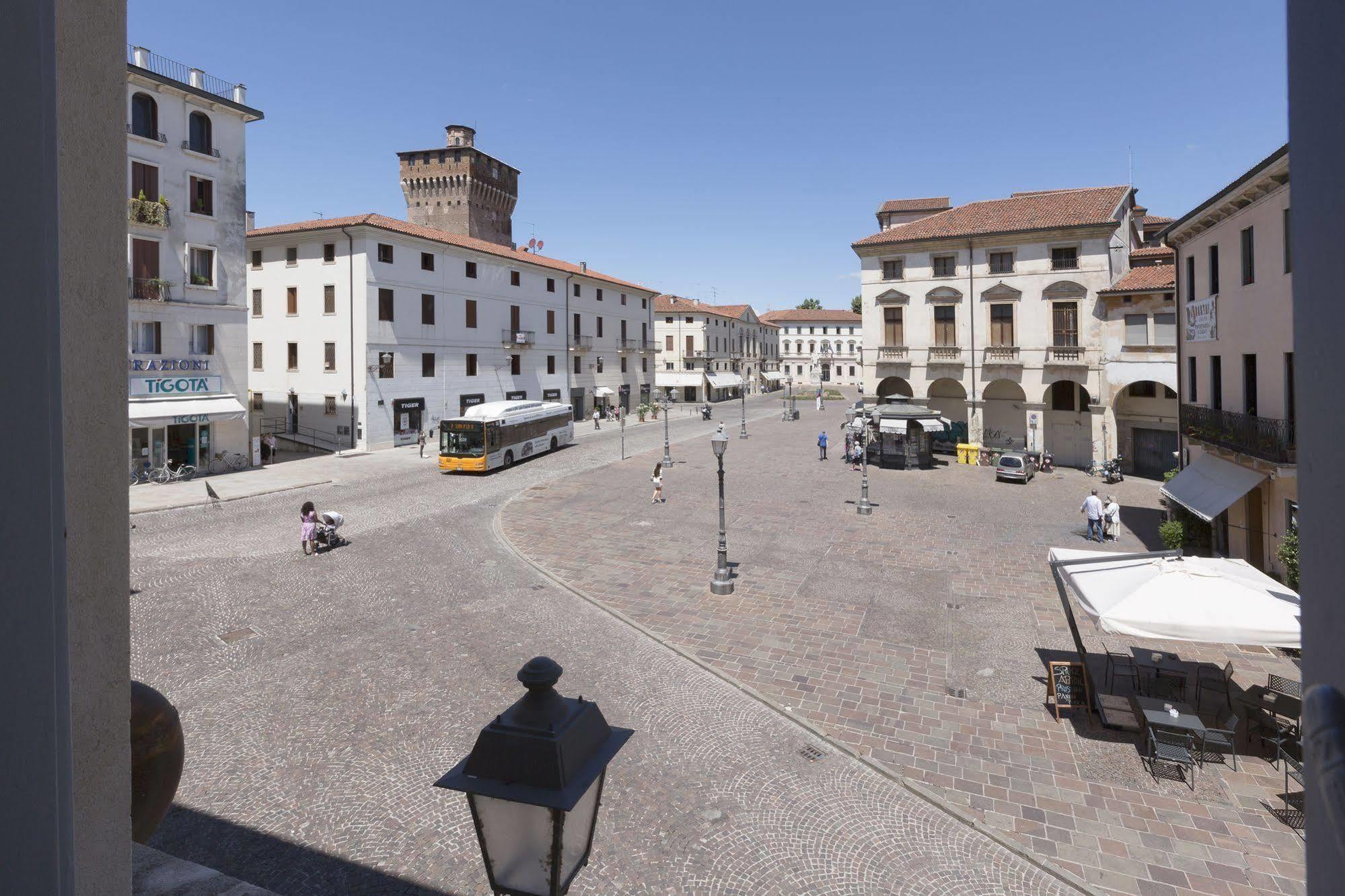 Le Dimore Del Conte Vicenza Exteriör bild