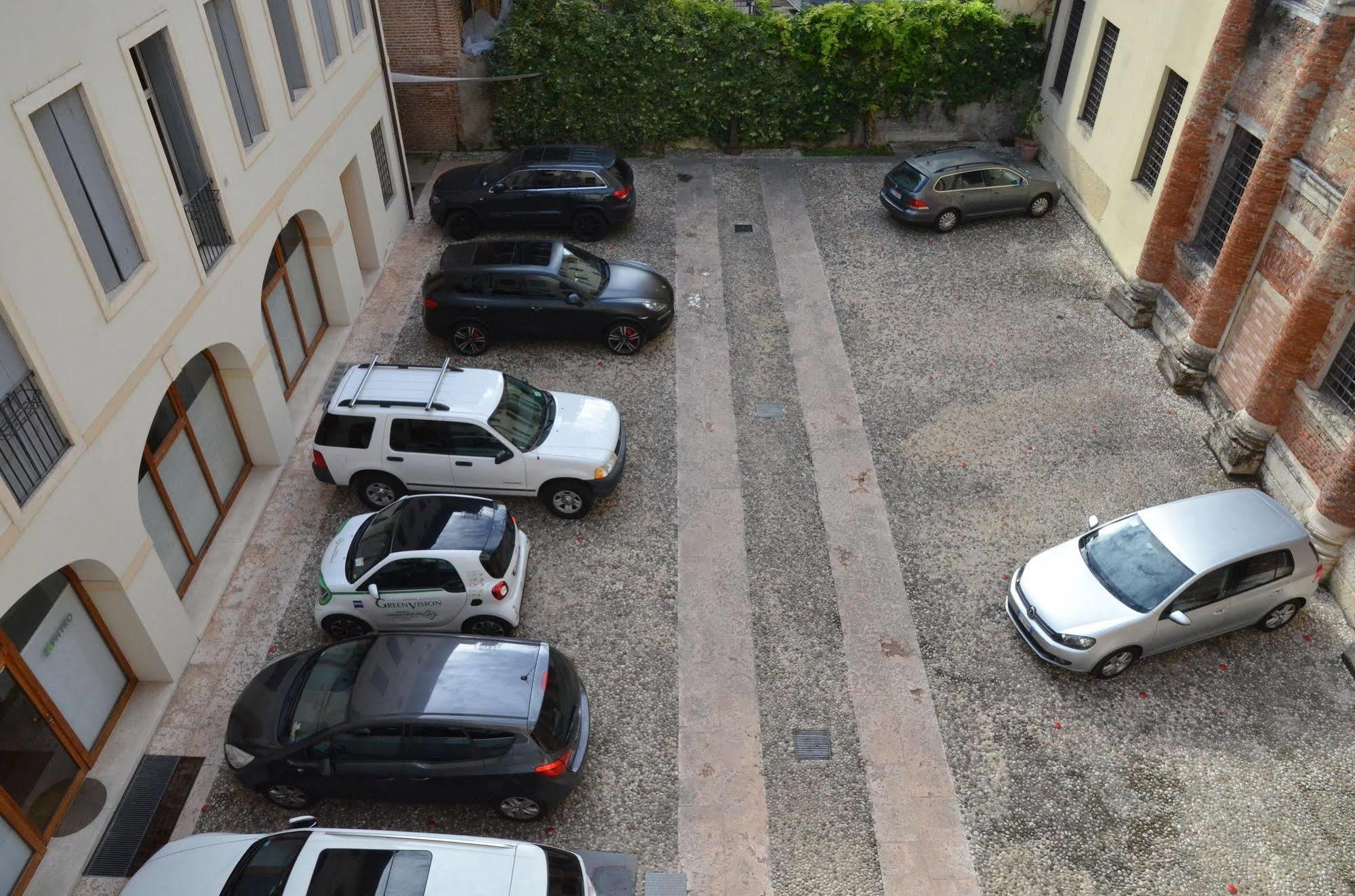 Le Dimore Del Conte Vicenza Exteriör bild